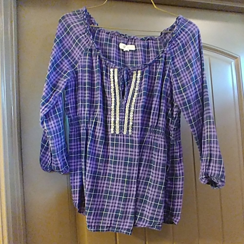 Aeropostale purple & navy plaid blouse